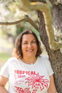 Portrait en extérieur de Sabine Giacinti des Temps es Dirigeants